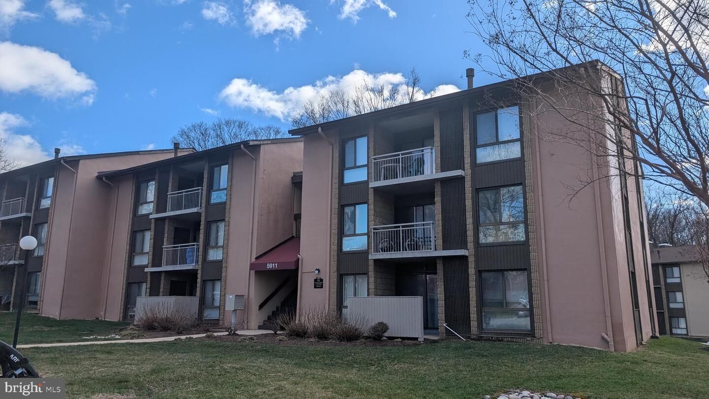 Property Photo:  5911 Tamar Drive 8  MD 21045 