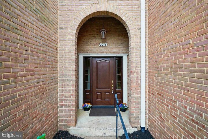 Property Photo:  2018 Highboro Way  VA 22043 