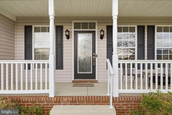 Property Photo:  10200 Twisted Stalk Court  MD 20772 