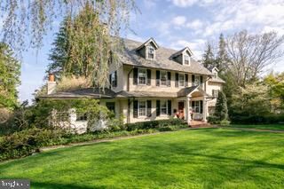 Property Photo: 201 E Oak Avenue NJ 08057