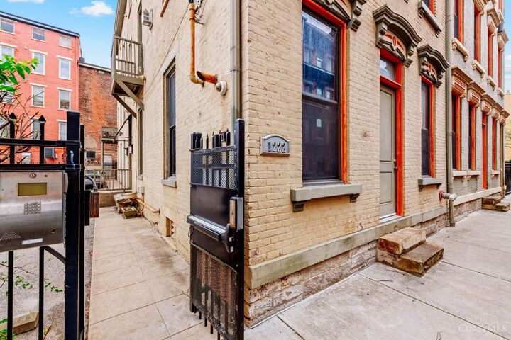 Property Photo:  1222 Republic Street  OH 45202 
