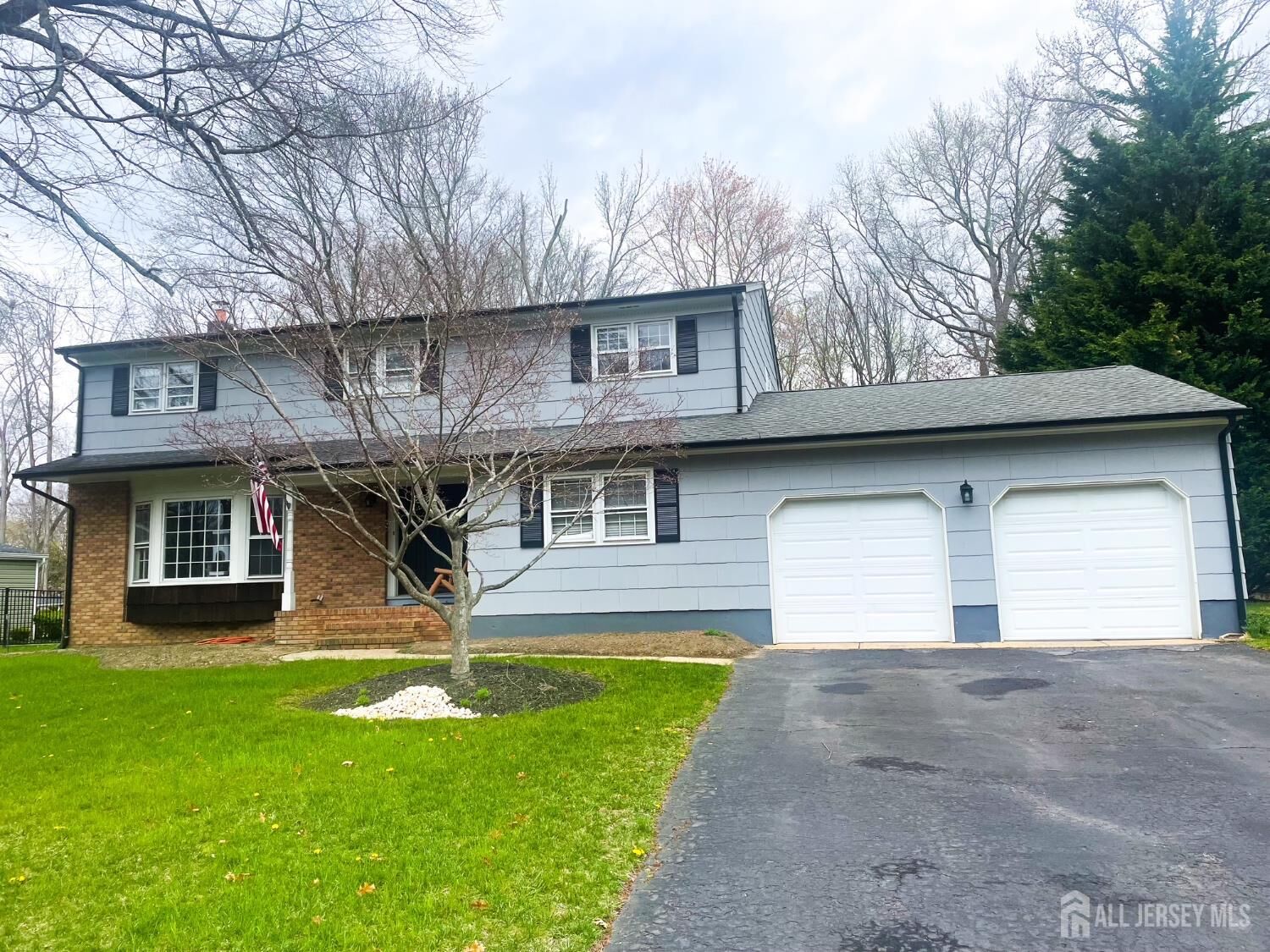 Property Photo: 8 Queens Place NJ 08857