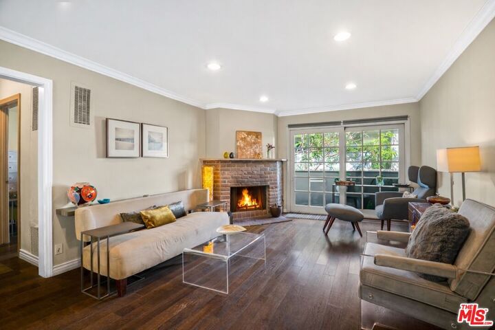 Property Photo:  1317 Stanford St  CA 90404 