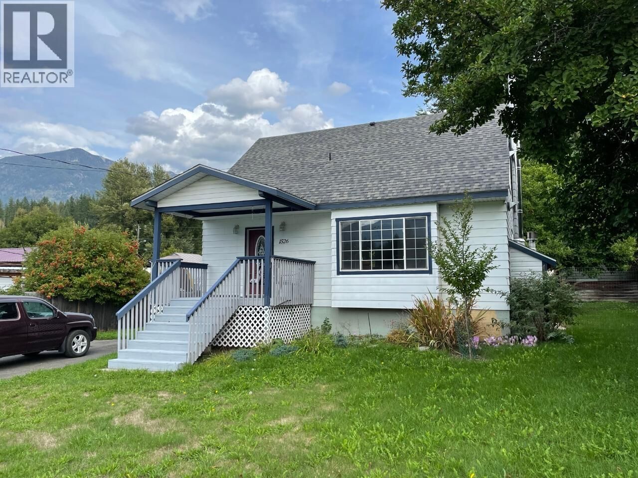 Property Photo: 1526 Eastman Avenue BC V0B 2B0