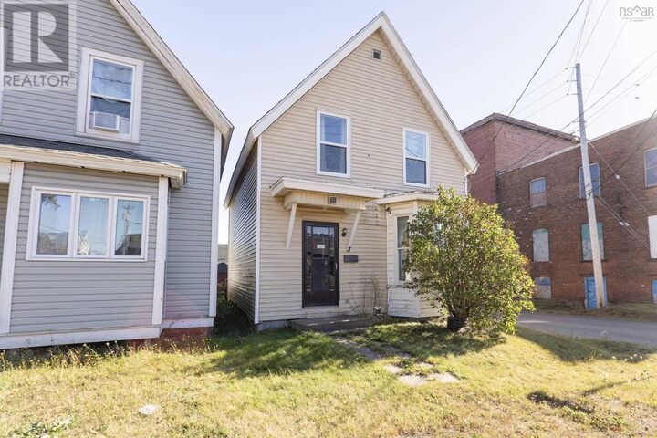 3 Crescent Avenue — photo 1
