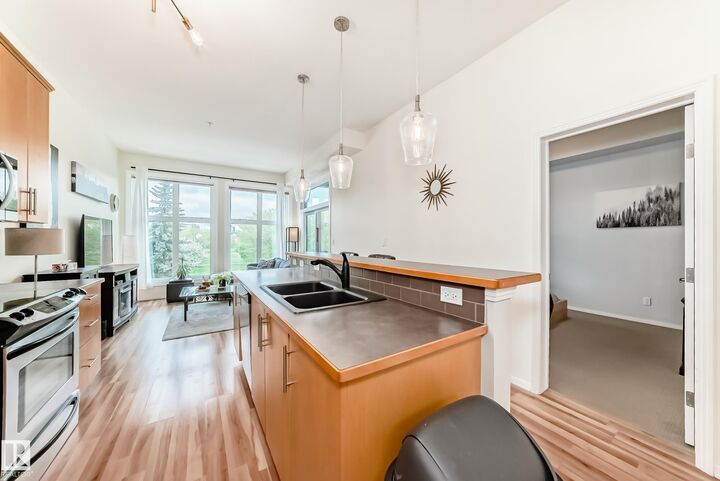 10531 117 Street NW 303 — photo 1