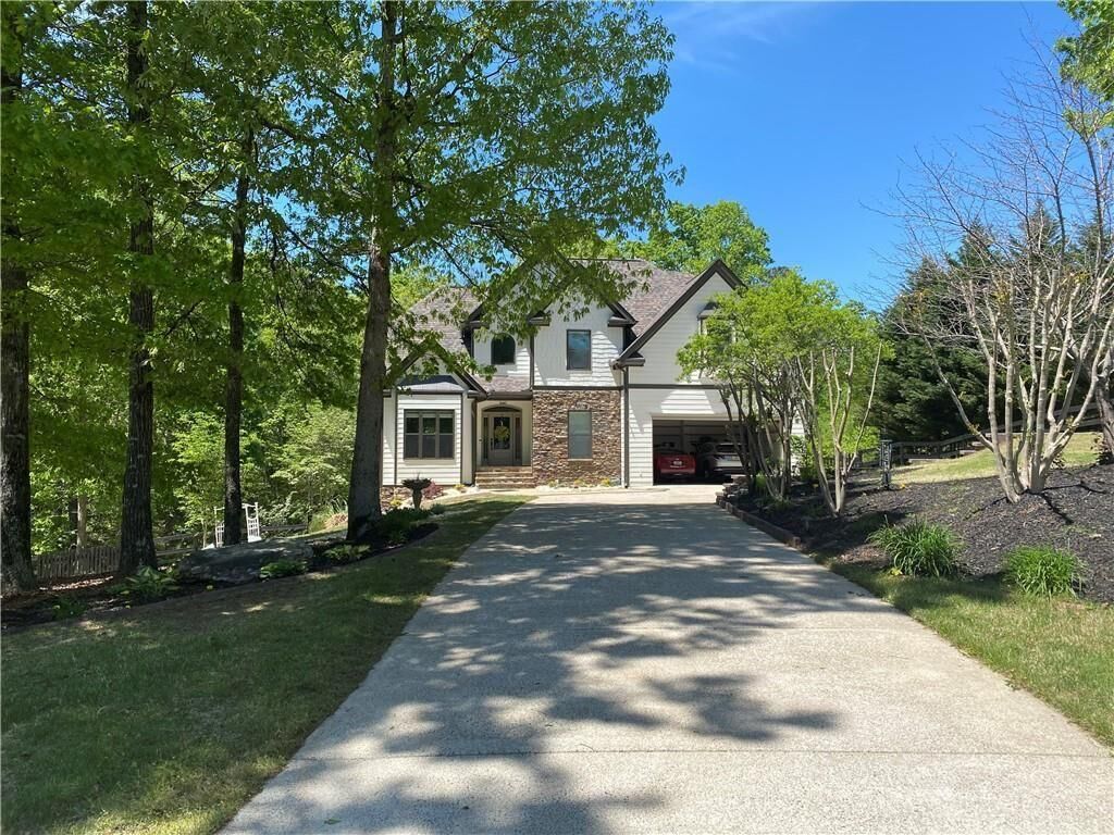 Property Photo: 207 Oakwind Court GA 30114