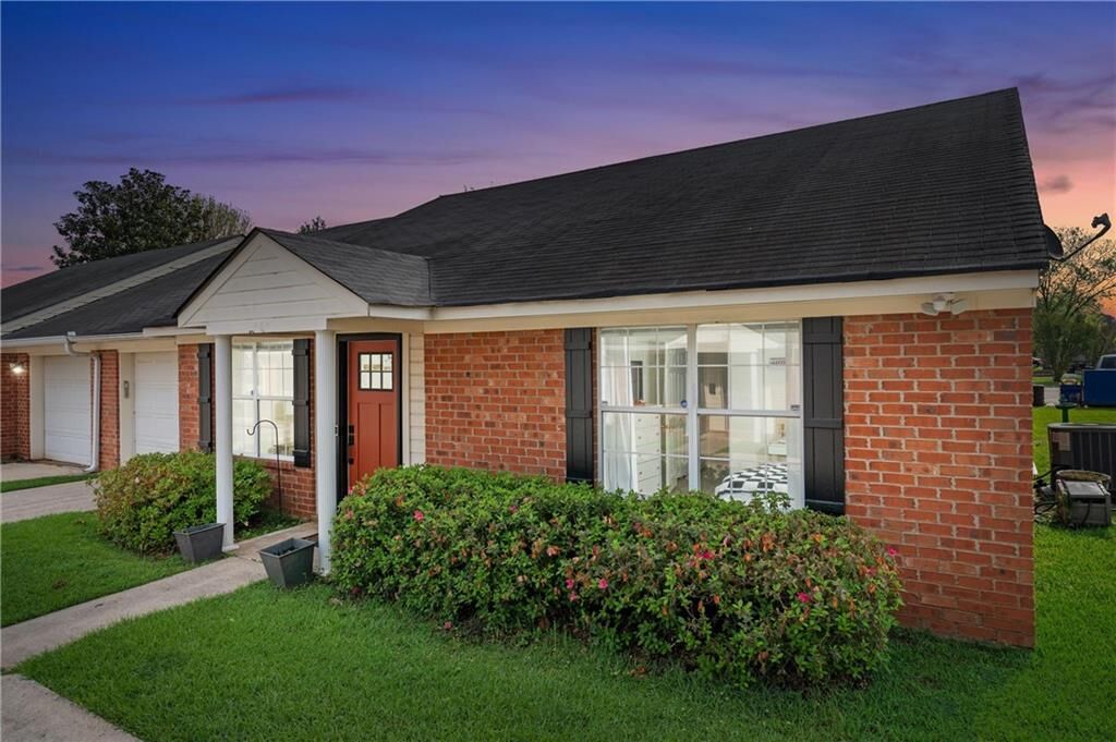 Property Photo:  107 Starlight Court  LA 71457 