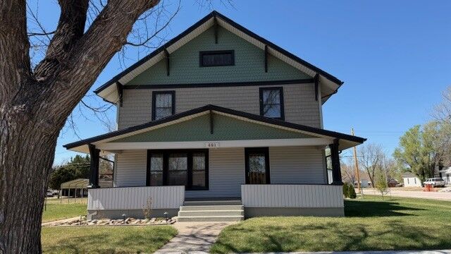 Property Photo:  401 S Main Street  KS 67834 