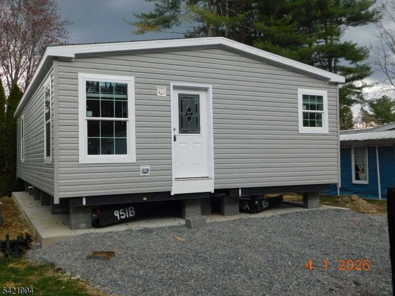 Property Photo:  64 Back Street  NJ 07863 