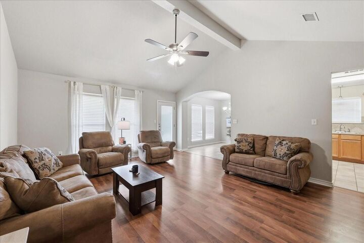 Property Photo:  5585 Westchase Loop  TX 77657 