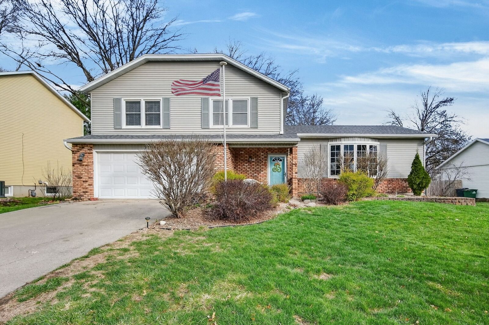 Property Photo: 9705 Madison Avenue IA 50322