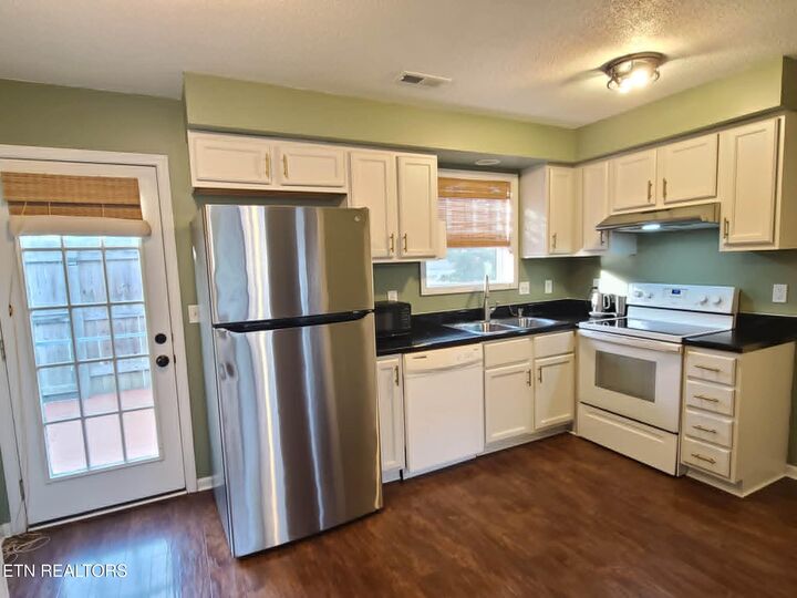 Property Photo:  917 Hazelbrook Way  TN 37912 