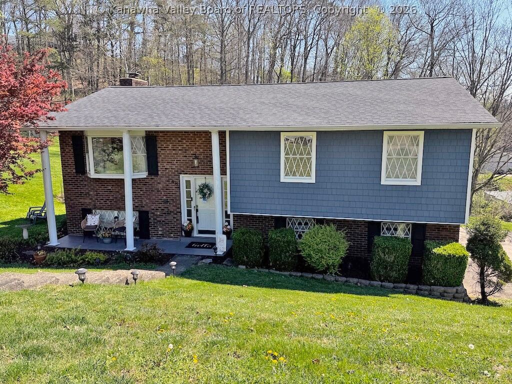 Property Photo:  48 Spruce Lane  WV 25159 