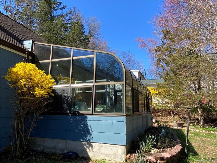 Property Photo:  315 Manor Boulevard  NY 10965 