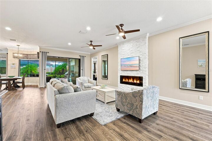 Property Photo:  5010 Tivoli Run  FL 34211 