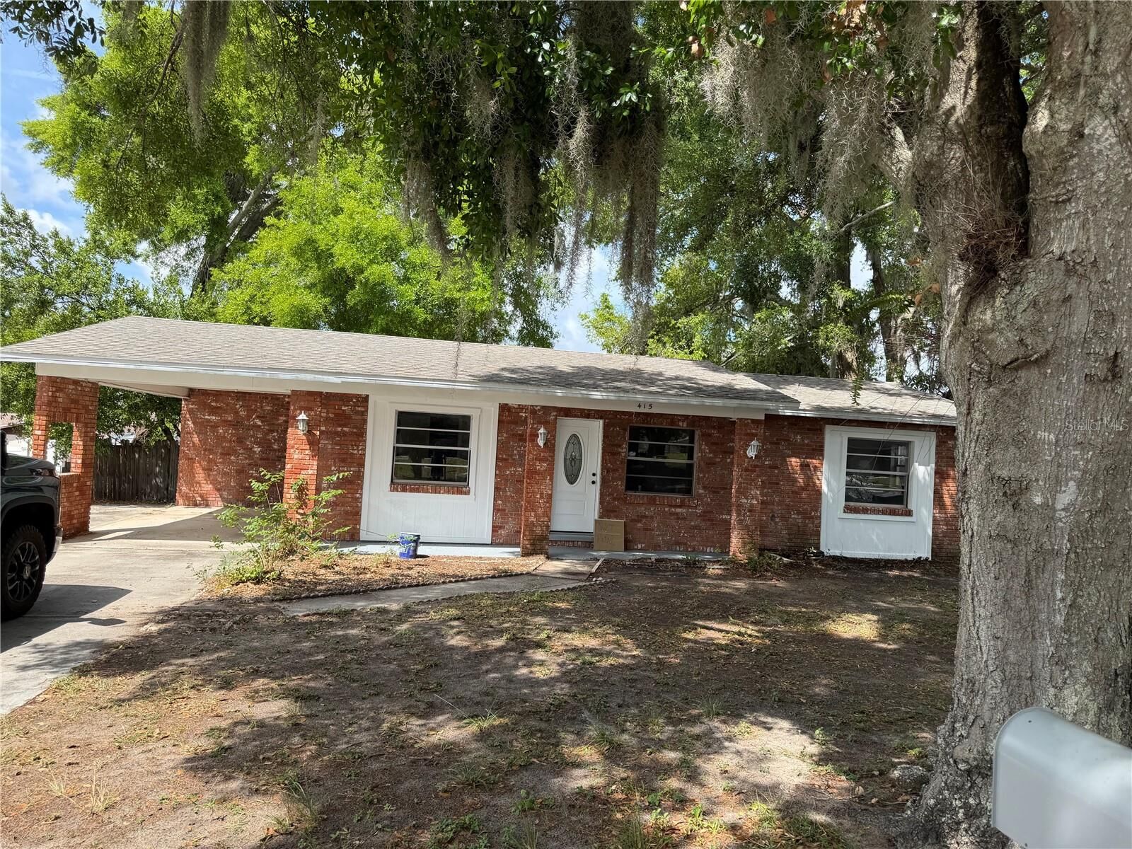 Property Photo:  415 S Tangerine Court  FL 33839 