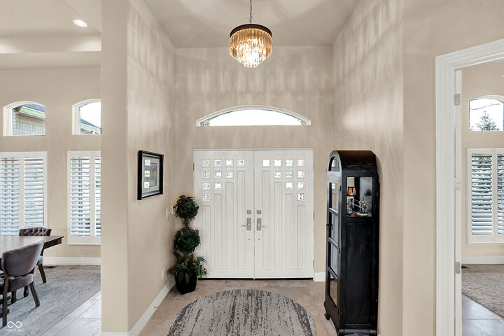 Property Photo:  4874 Krestridge Court W  IN 46106 