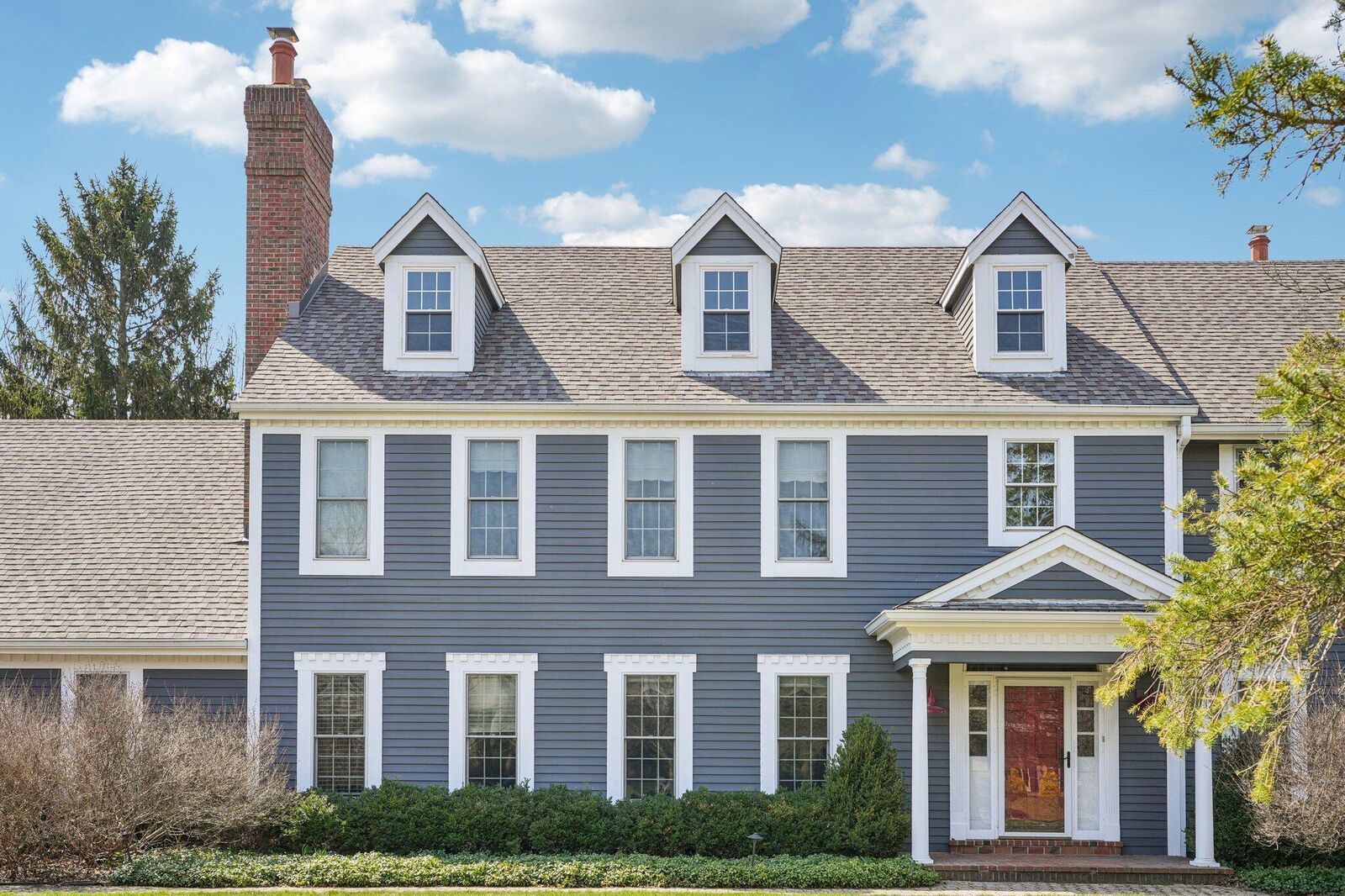 Property Photo: 21065 Bradford Ln WI 53045
