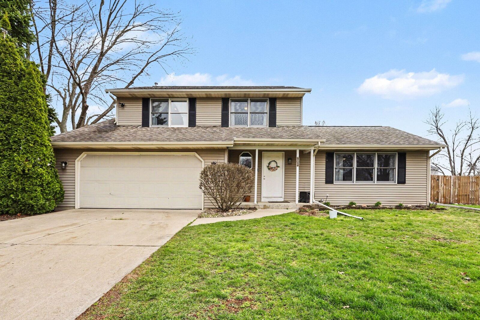 Property Photo:  802 Sugar Maple Street  MI 49097 