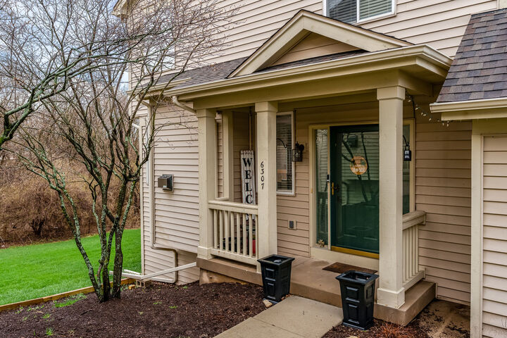 Property Photo: 6307 Commonwealth Drive 1 IL 61111