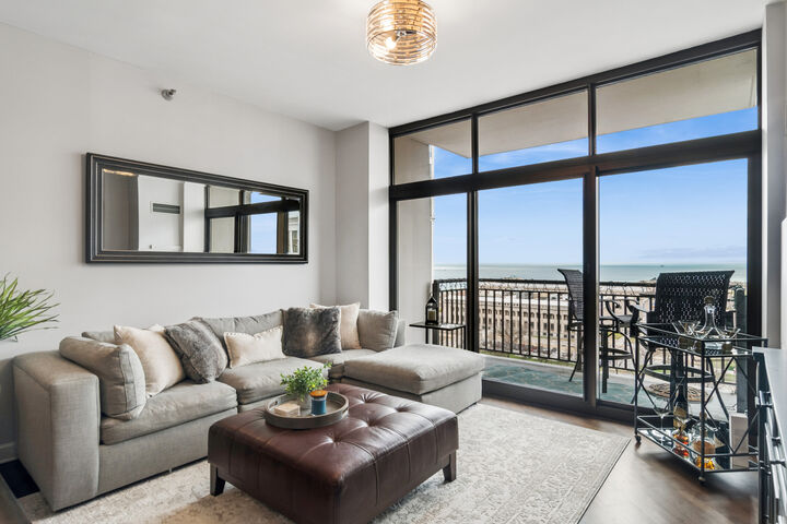 Property Photo:  1322 S Prairie Avenue 1804  IL 60605 