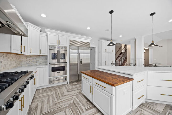Property Photo:  39W514 Bealer Circle  IL 60134 