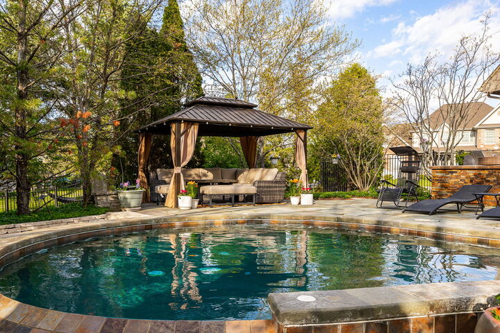 Property Photo:  39W514 Bealer Circle  IL 60134 