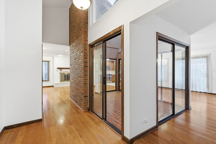 Property Photo:  1889 Winkler Court  IL 60532 