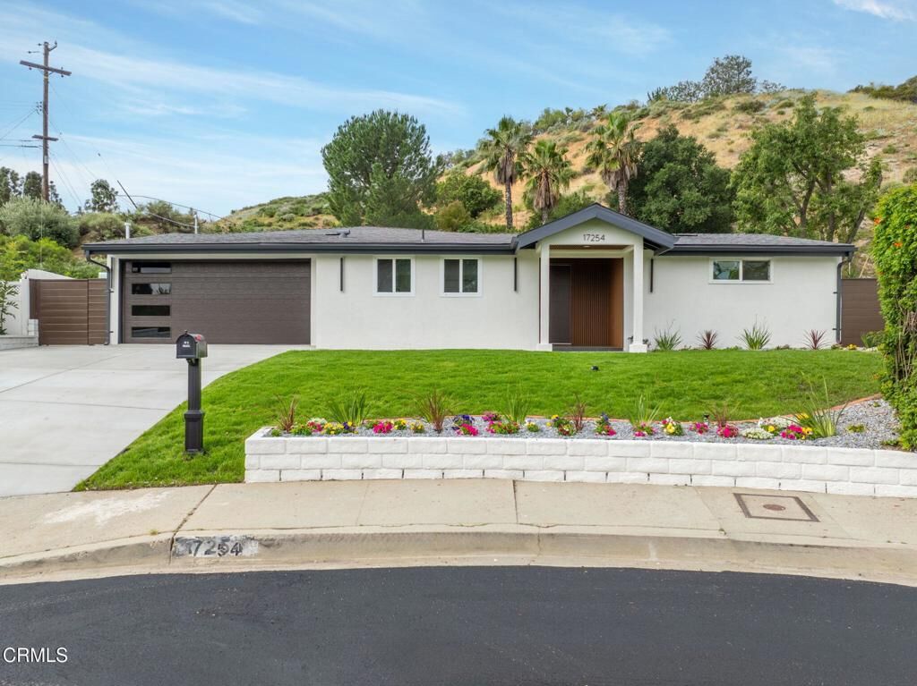 Property Photo: 17254 Warrington Drive CA 91344