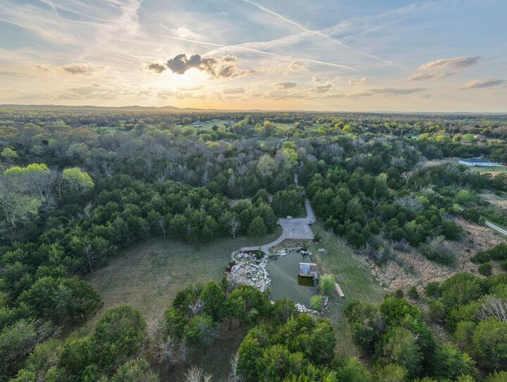 Property Photo:  1737 Verona Caney Rd  TN 37091 