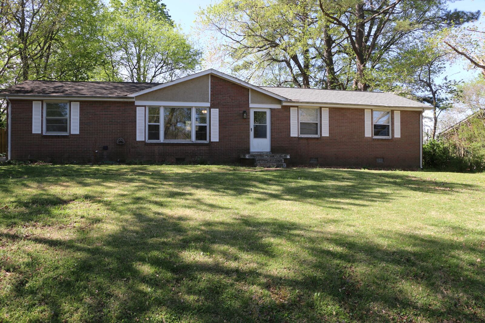Property Photo: 116 Delaware Dr TN 37042