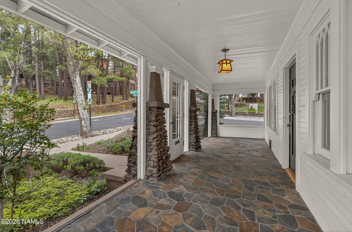 Property Photo:  211 E Elm Avenue  AZ 86001 