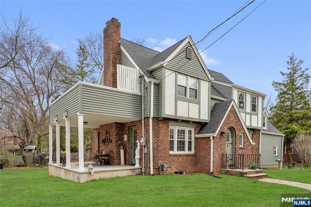 Property Photo: 157 Glenbrook Parkway NJ 07631