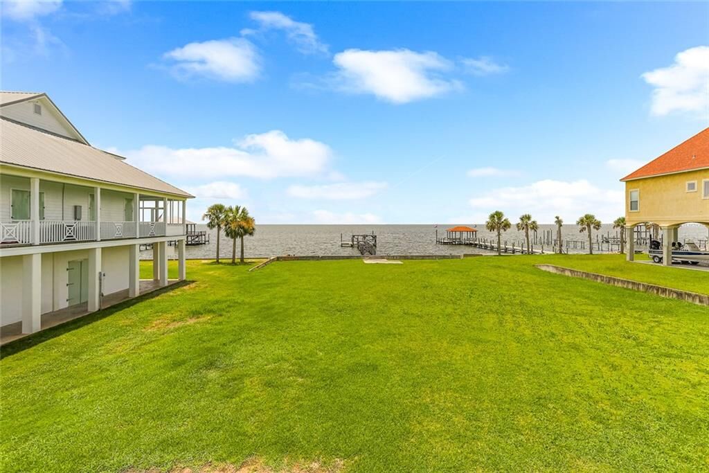 Property Photo:  36 Treasure Isle Drive  LA 70461 