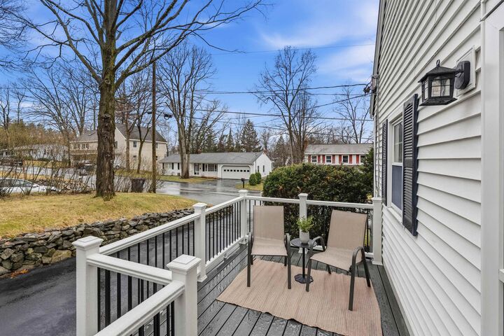 Property Photo: 8 Oakdale Avenue NH 03062