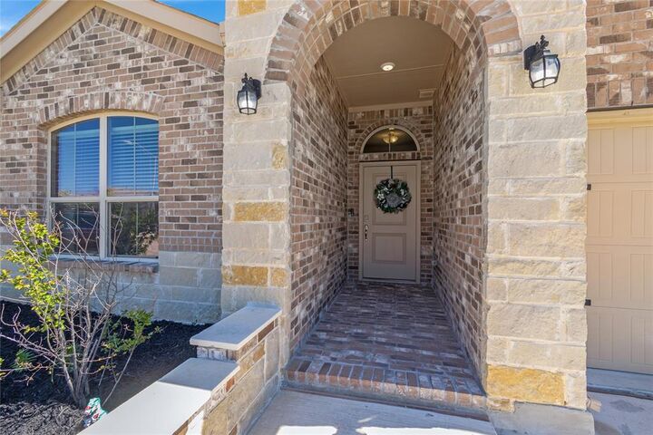 Property Photo: 15816 Caballero Drive TX 76247