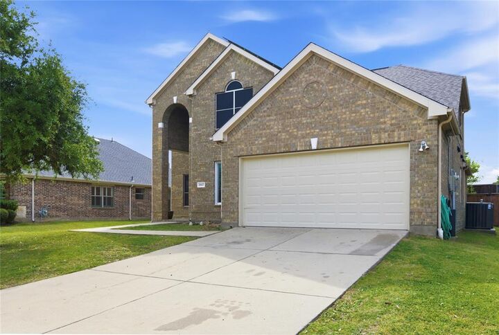 Photo de la propriété:  2817 NW Appaloosa Court  TX 75068 