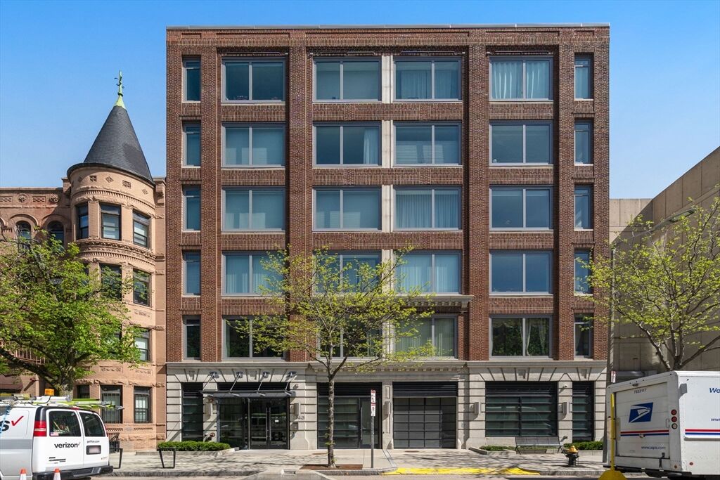 Property Photo:  43 Westland Ave 605  MA 02115 
