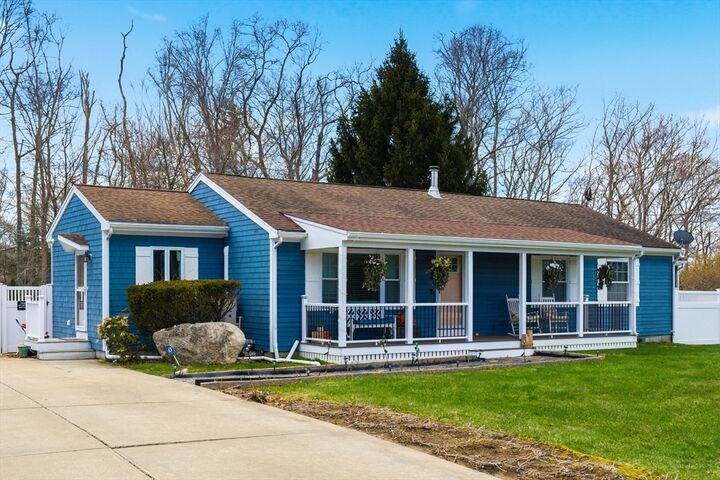 Property Photo:  72 Kevin Dr  RI 02878 