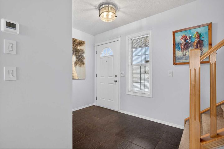 Property Photo:  6 Royal Birch Rise NW  AB T3G 5K2 