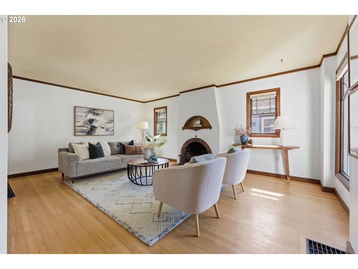 Property Photo: 4038 NE 38th Ave OR 97212