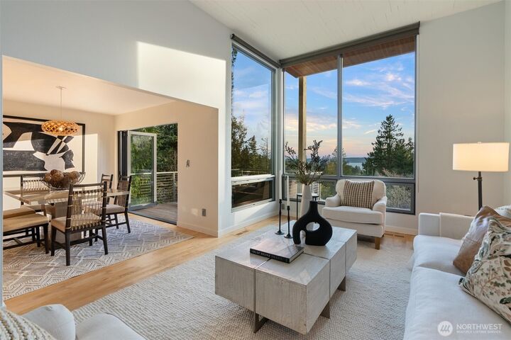 Property Photo: 8718 43rd Place SW WA 98136