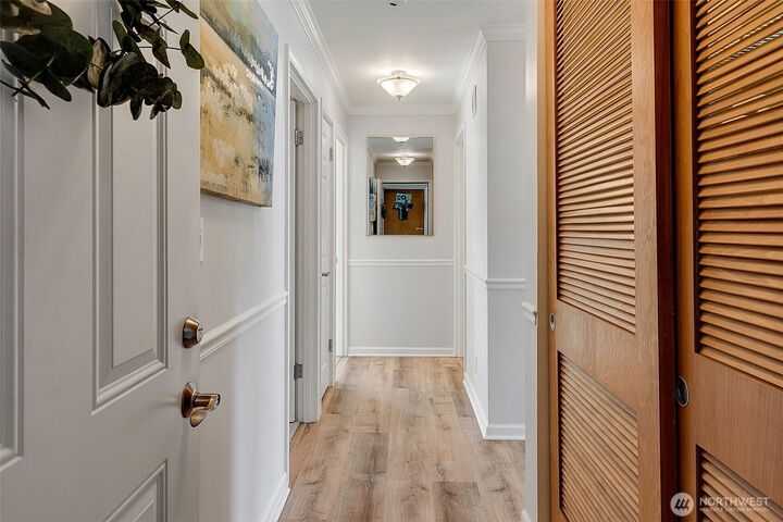 Property Photo: 500 W Olympic Place 301 WA 98119