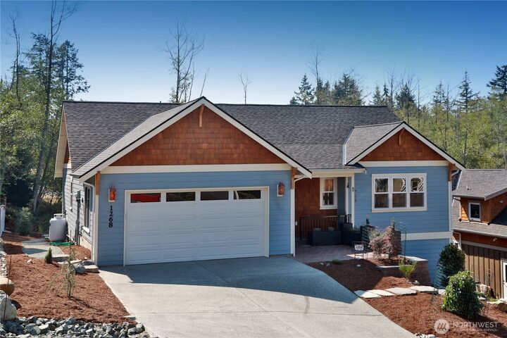 Property Photo:  1806  Twin Oaks Lane  WA 98249 