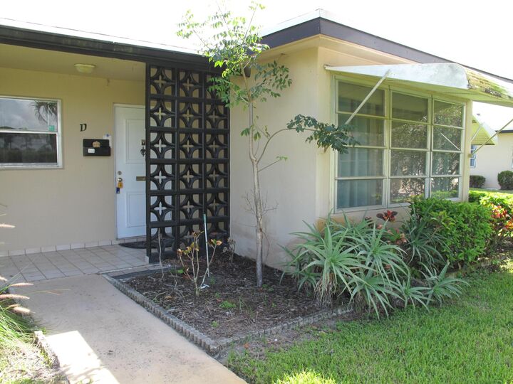 Property Photo:  892 N High Point Boulevard N D  FL 33445 