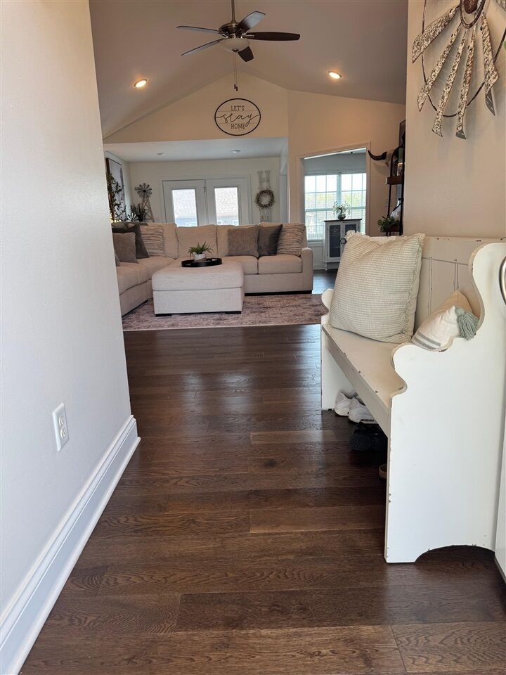 Property Photo: 7163 Seagraves Court KY 42101