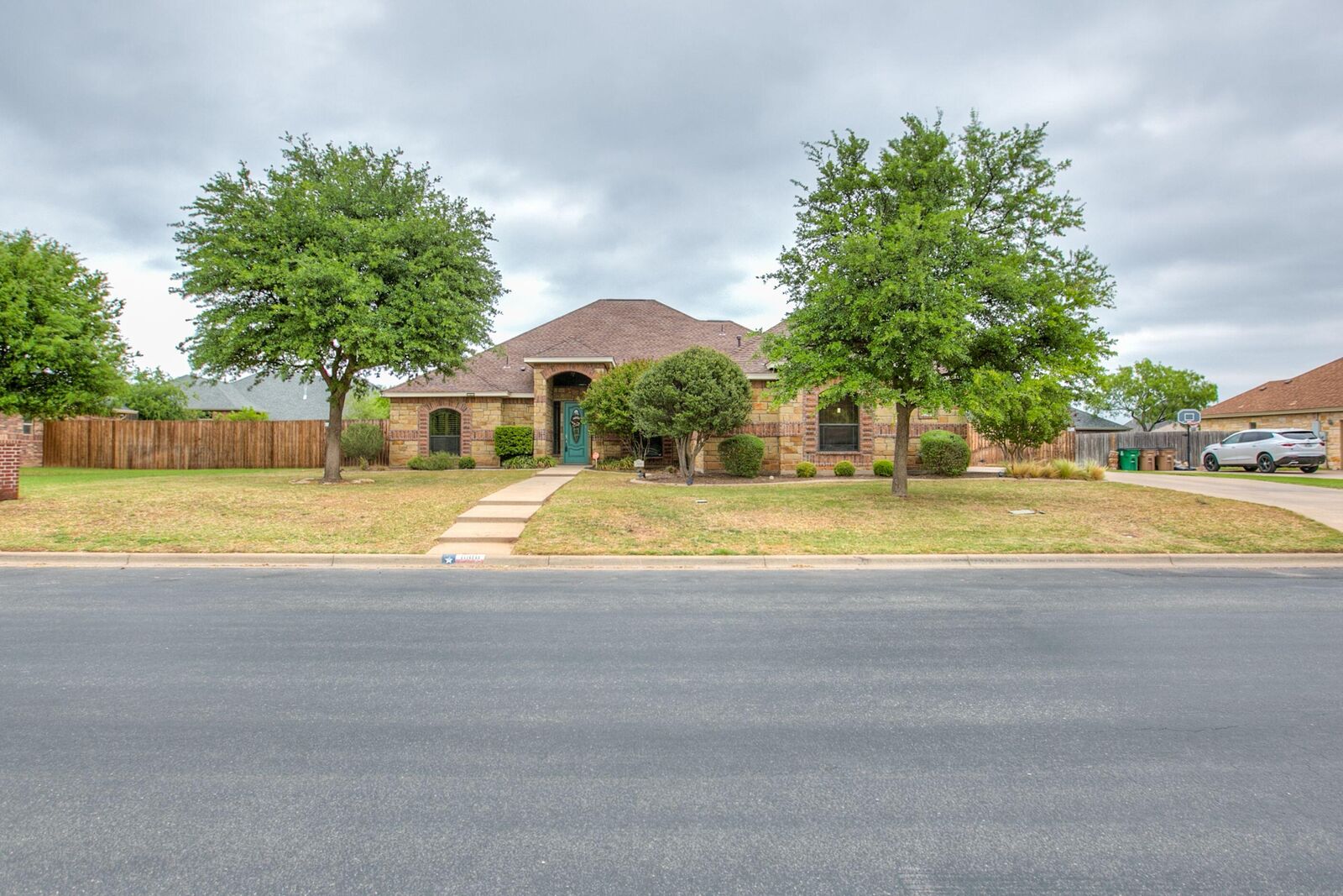 Property Photo:  1806 Pine Valley Street  TX 76904 