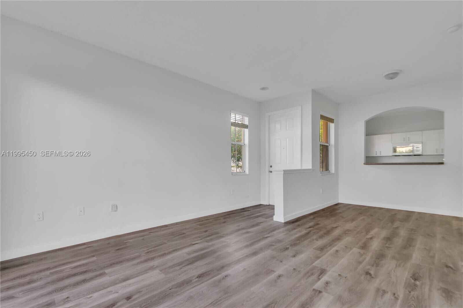 Property Photo:  963 NE 42nd Ter 963  FL 33033 