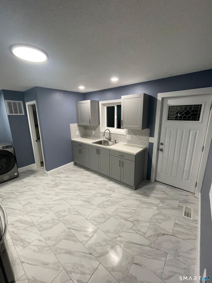 Property Photo:  47 Merrimac Street  CT 06810 